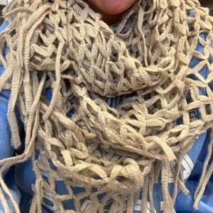 Infinity scarf